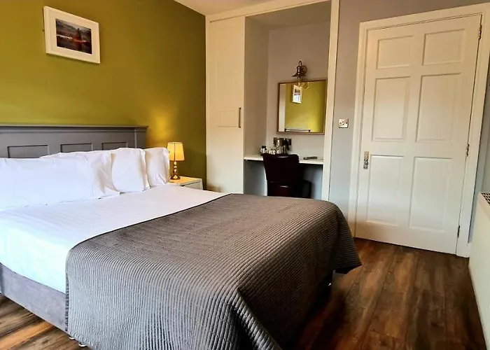 The Gateway Lodge